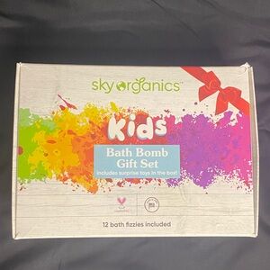 Sky Organics Kids Bath Bomb Gift Set Of 12 / With toys.